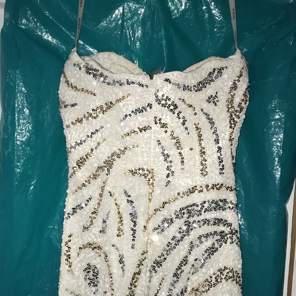 Scala Sweetheart Fitted Cocktail Dress - Picture 4 of 6